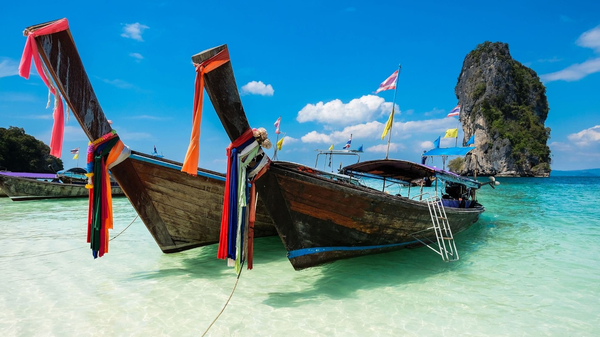 ดำเนินการเรือหางยาวส่วนตัว เกาะพีพี