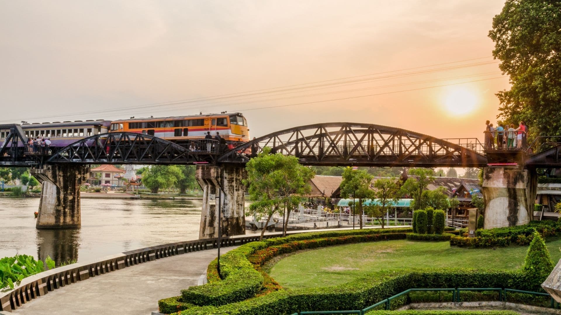 Bangkok Tranquille — Visite privée francophone (Thonburi, Kudeejin, Wat Paknam)