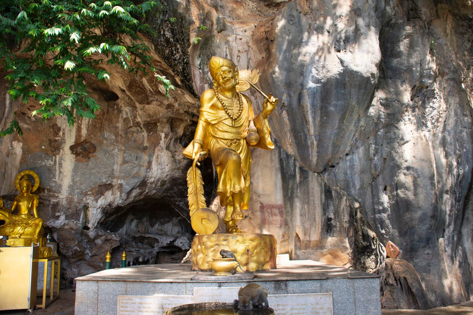 Grotte du Tigre (Wat Tham Suea), Krabi