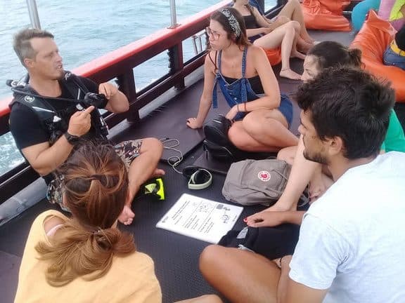 PADI-Schnuppertauchen auf Koh Kood · 1 oder 2 Tauchgänge, Bubblemaker ab 8 Jahren