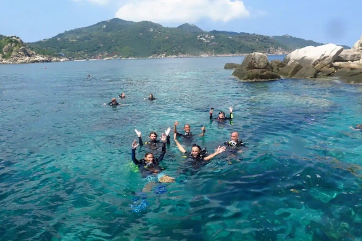 Batismo de mergulho em Koh Tao · 2 mergulhos a partir de Koh Samui (sem certificação)