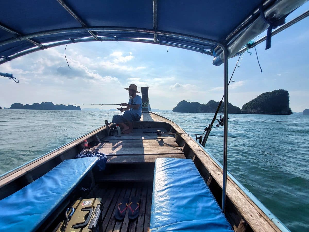 Hong Island & Hochseefischen · Krabi (Tagestour im Longtail ab Ao Thalane), Phi Phi Paradise Travel