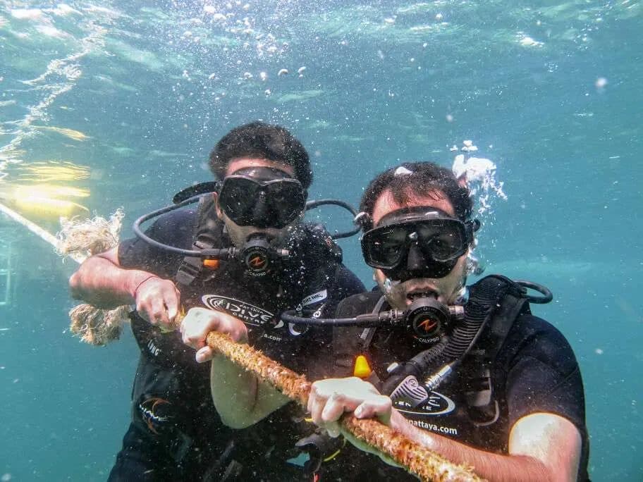 PADI-Schnuppertauchen in Pattaya · 1 oder 2 Tauchgänge ab Boot
