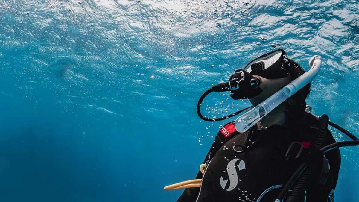 PADI Advanced Open Water Course in Pattaya · 2 days, 5 dives (up to 30 m)