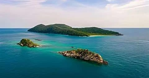 Schnorcheln an den Inseln von Pattaya · Tagesausflug auf einem Tauchboot (Mittagessen inklusive)