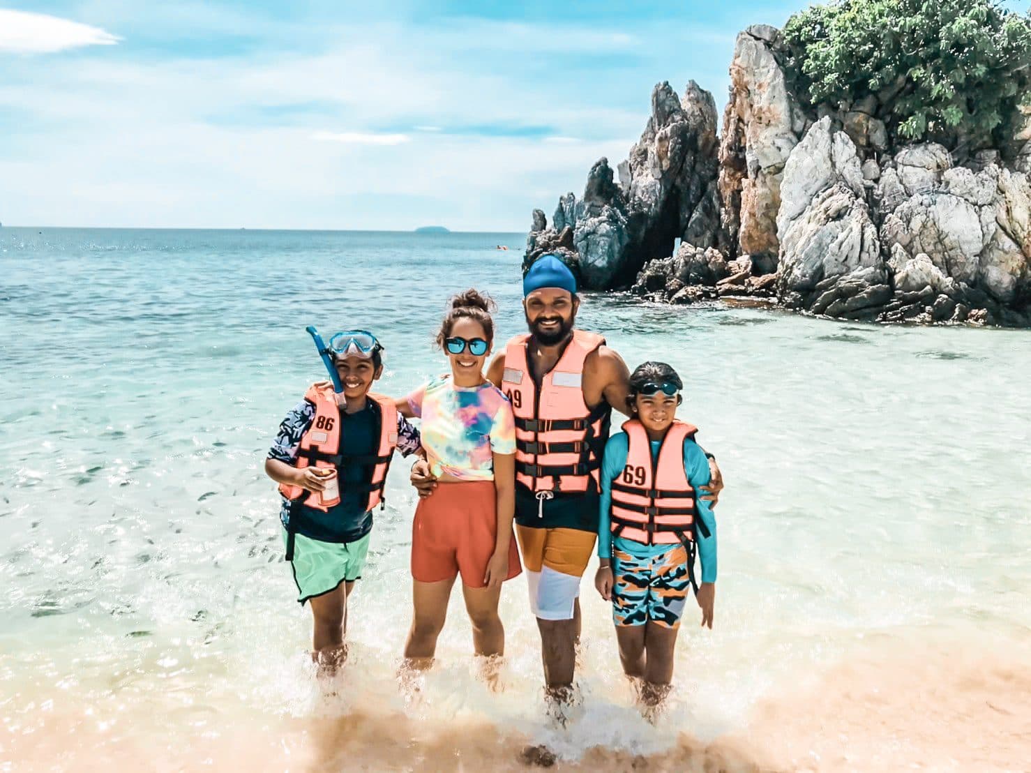 Delfine von Koh Mai Ton + Coral oder Khai · privates Speedboat ab Phuket