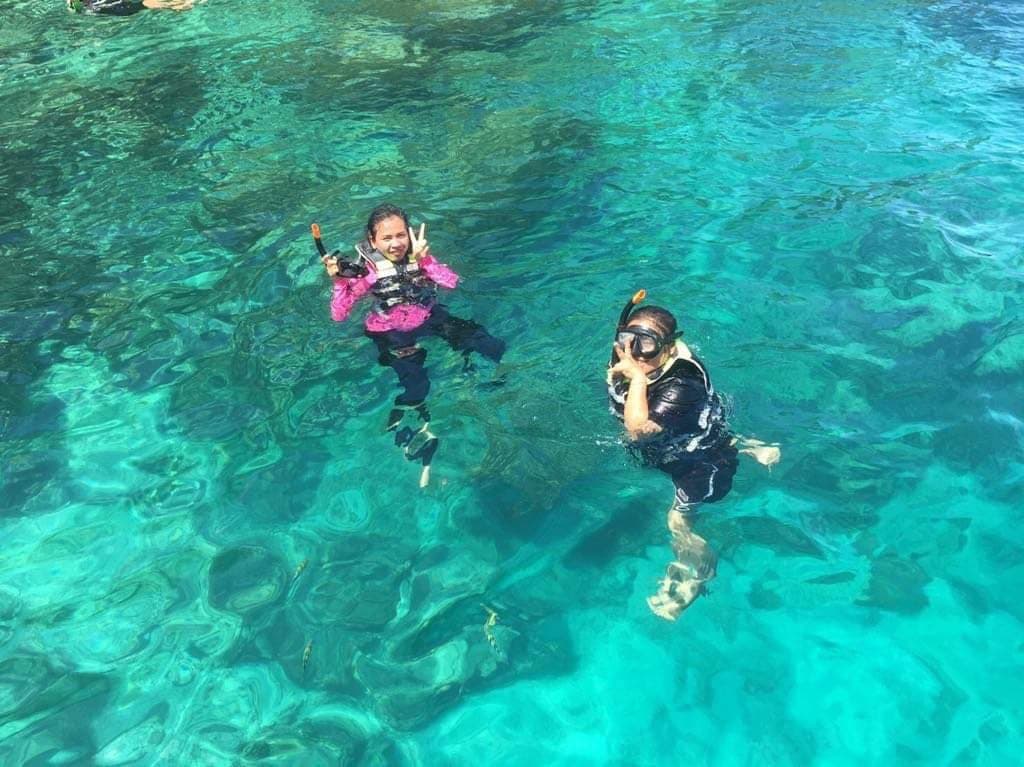 Khai-Inseln (Khai Nai, Khai Nui, Khai Nok) · privates Speedboat ab Phuket