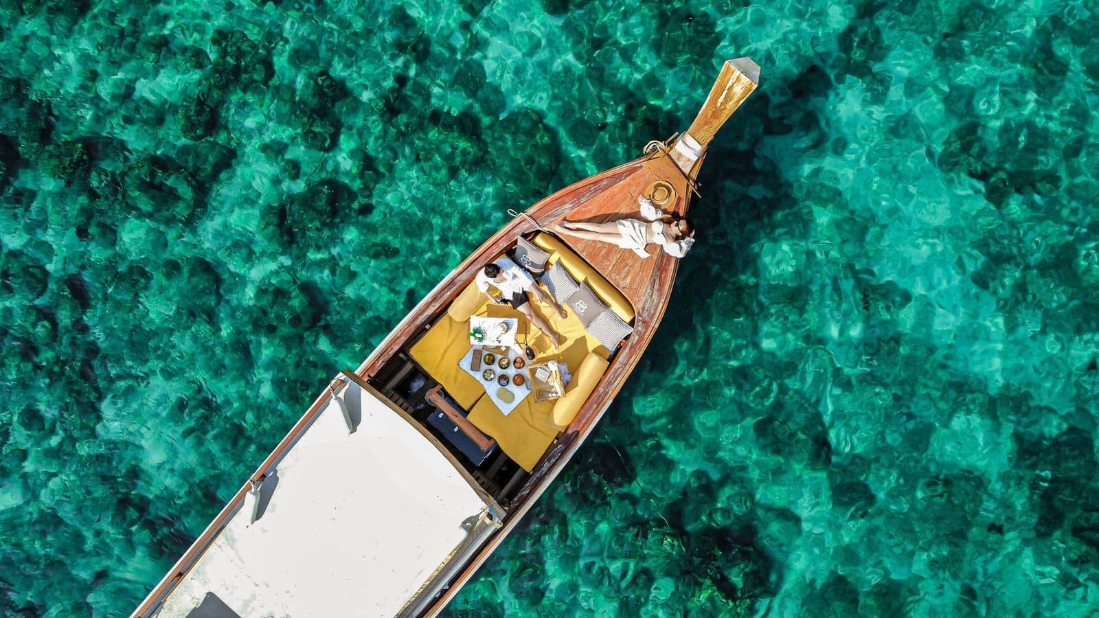 Longtail de lujo privado desde Phuket · Koh Khai, James Bond, Hong o Phi Phi, Phi Phi Paradise Travel