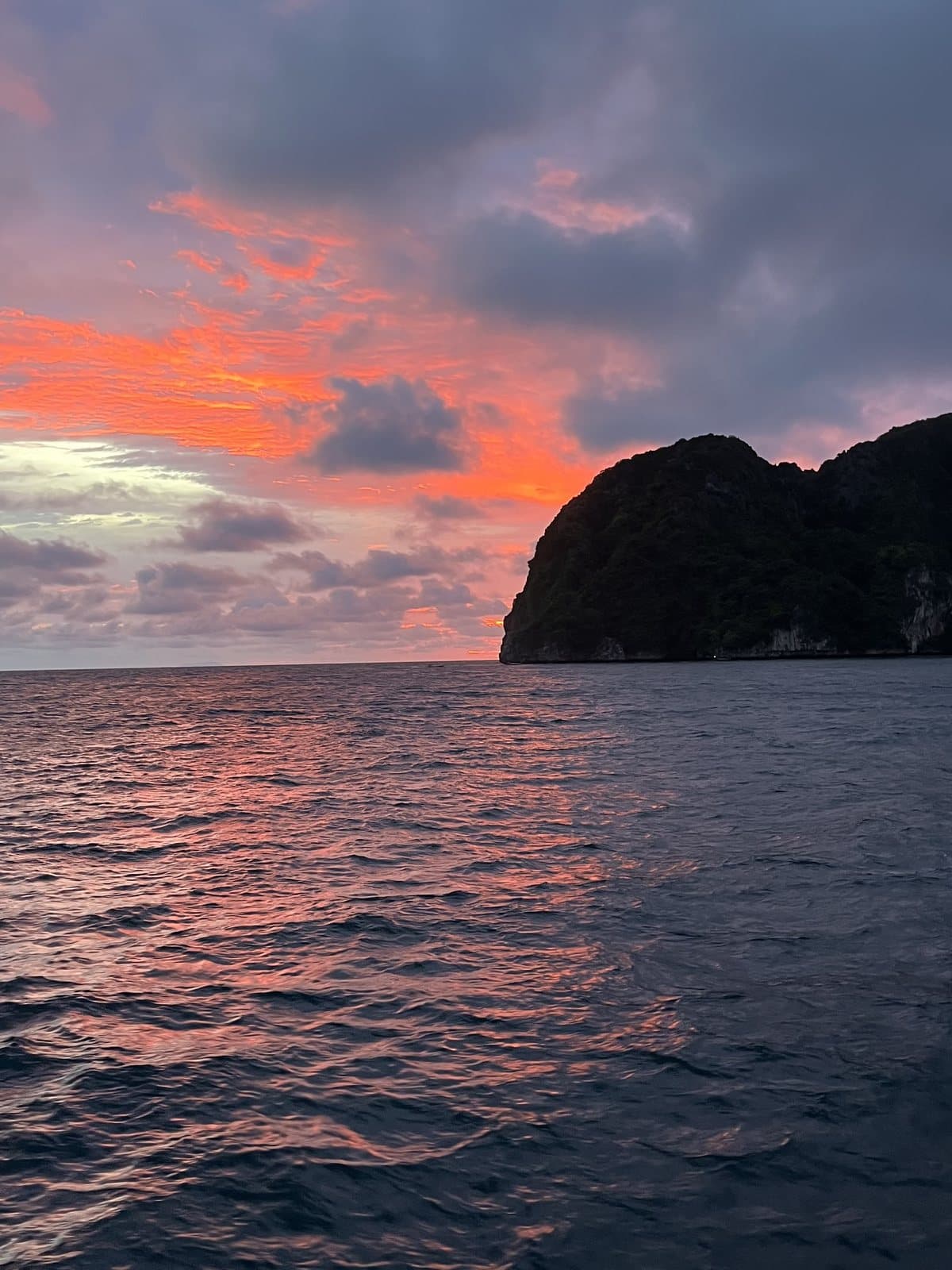 Le soleil sur Phang Nga