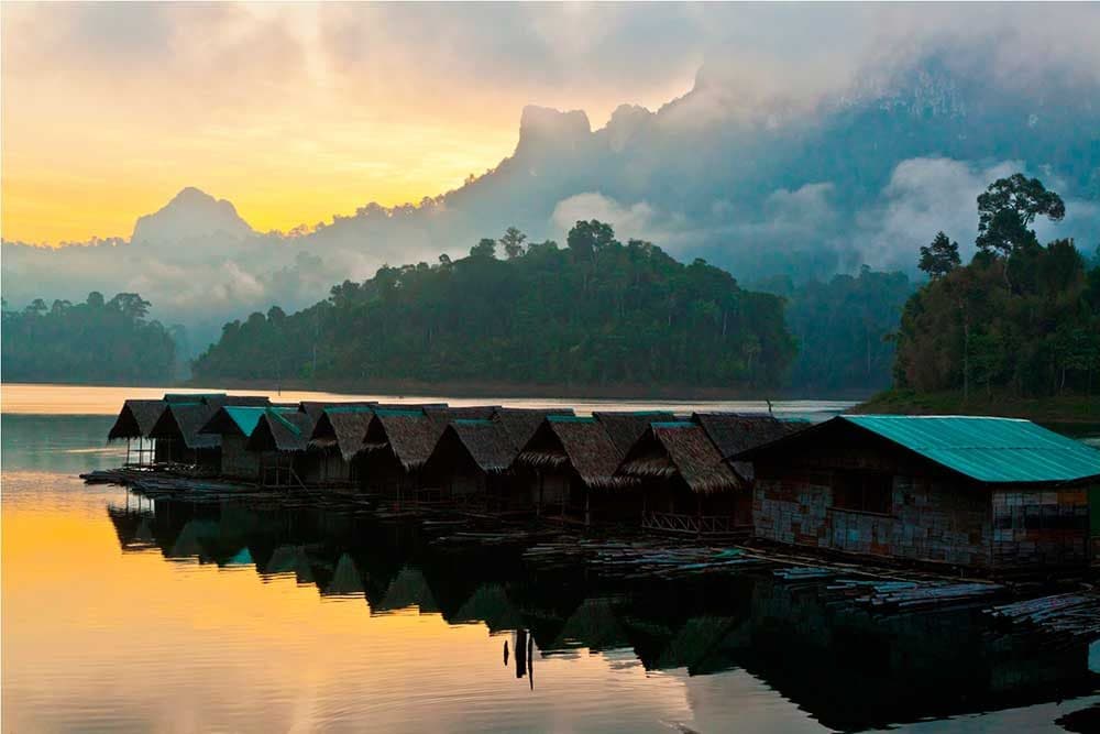 Lac de Cheow Lan en longtail privé · journée de 2 à 6 pers (départ Khao Lak)