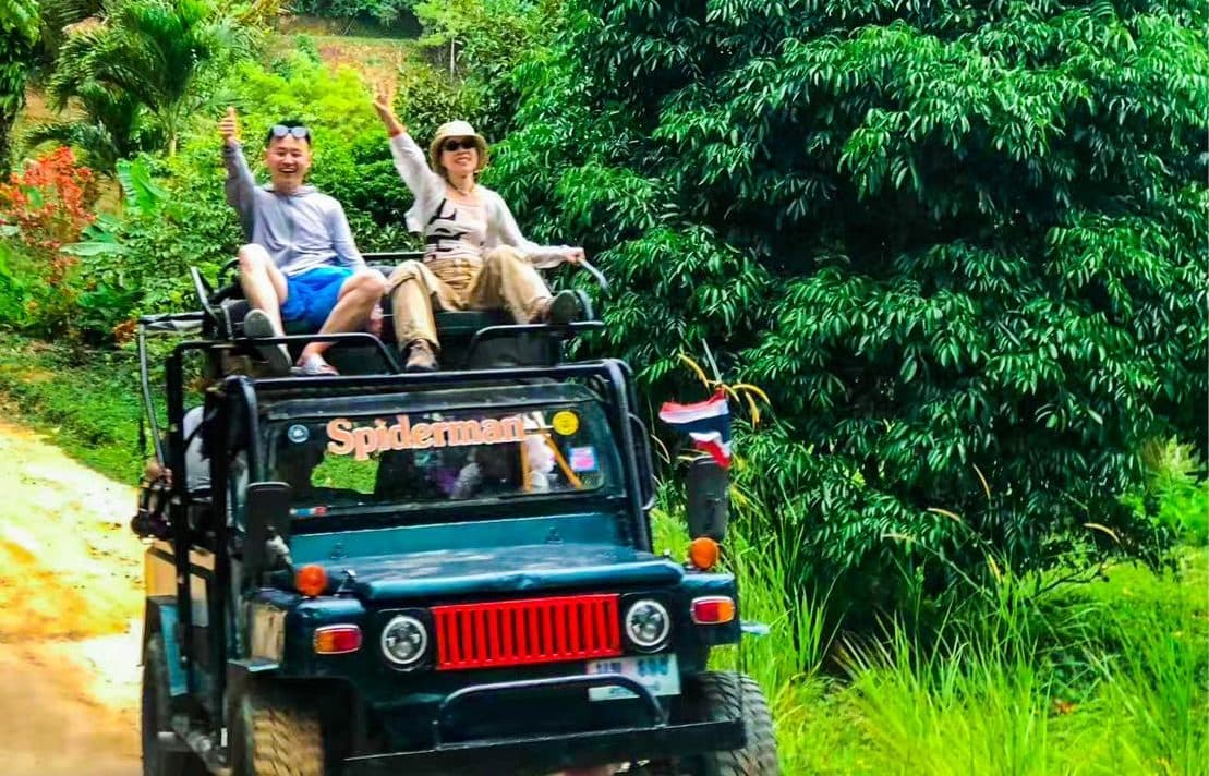 Private Jungle-Safari im Jeep auf Koh Samui · Maßgeschneiderter Tag für 2 bis 10 Personen