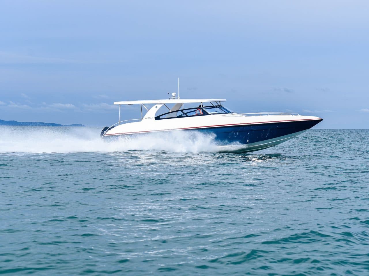 Koh Phangan en speedboat de luxe privé · demi-journée ou journée depuis Koh Samui, Phi Phi Paradise Travel