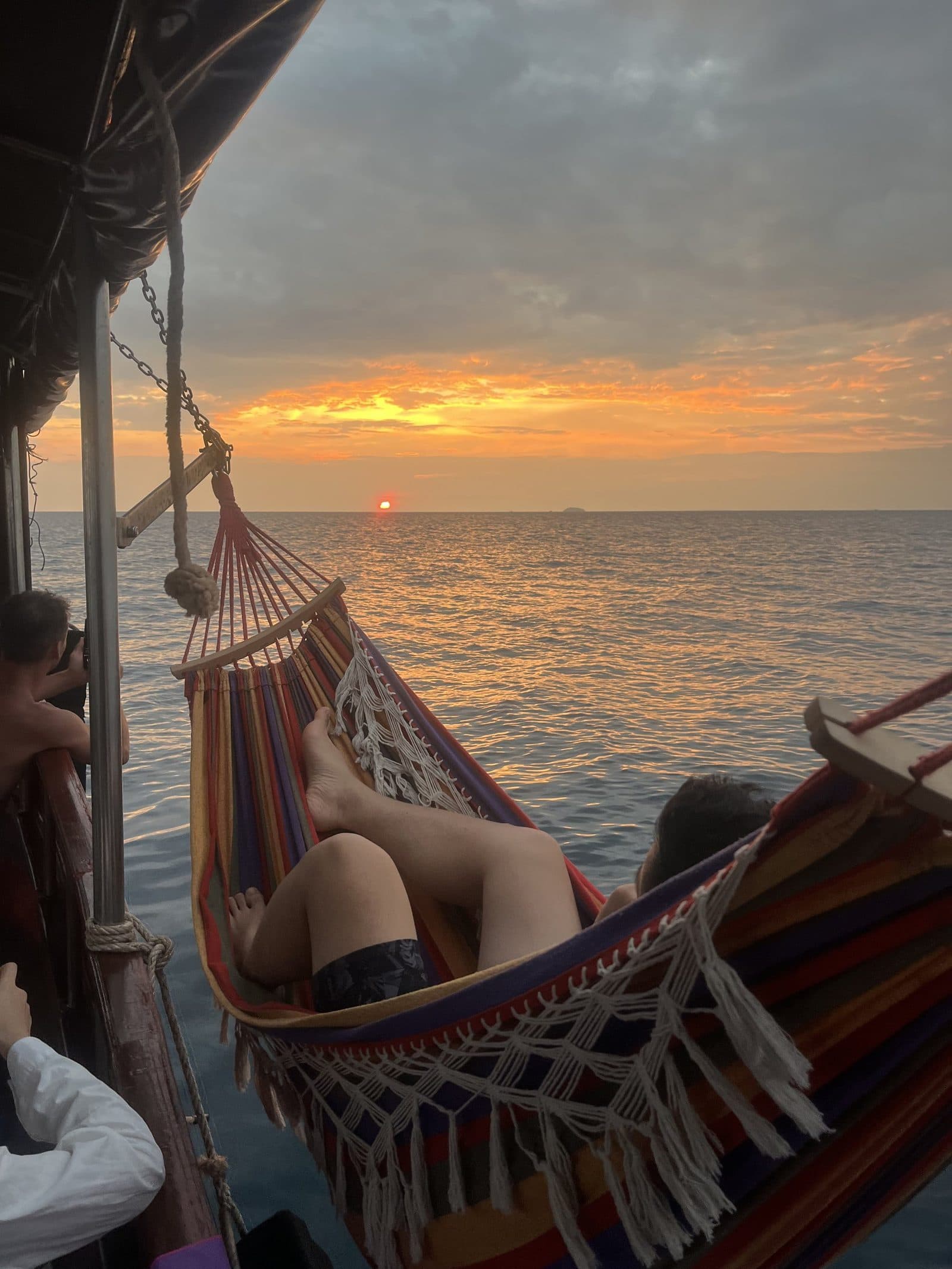 Coucher de soleil en long-tail privé · baie de Phang Nga, au départ de Koh Yao